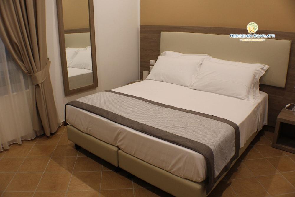 Hotiday Room Collection - Napoli Residenza Scarlatti Exterior foto
