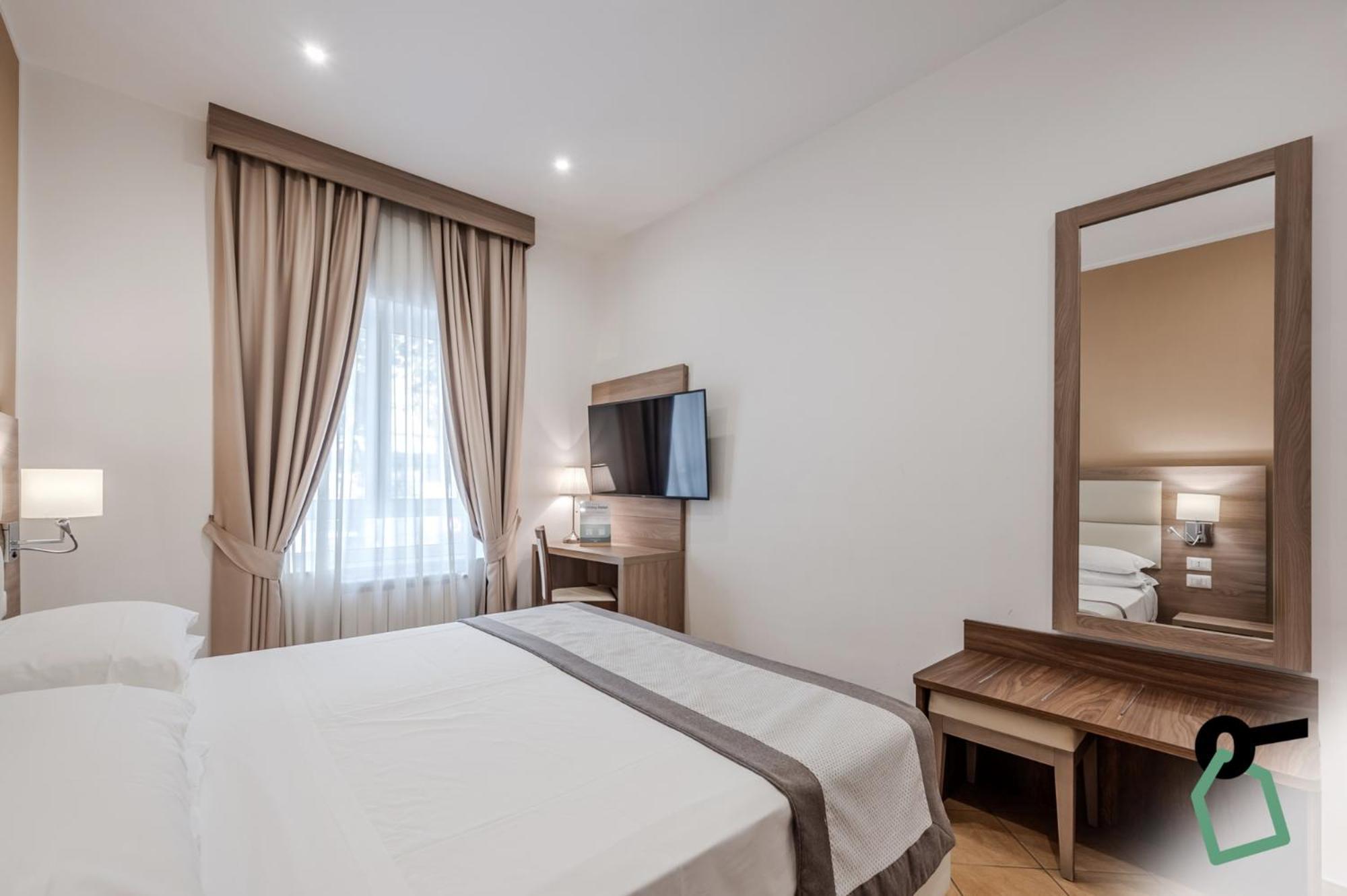 Hotiday Room Collection - Napoli Residenza Scarlatti Exterior foto